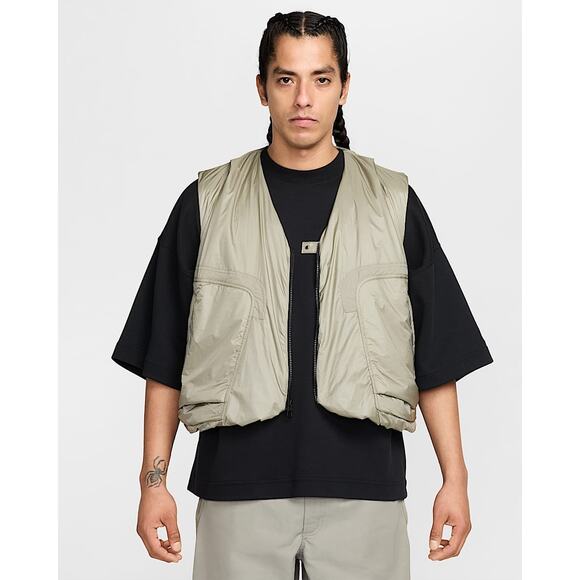 NWT Nike Tech Woven Loose Fit Lightweight Army/Black Vest Mens Sz S (HM4262-320) - Picture 1 of 11